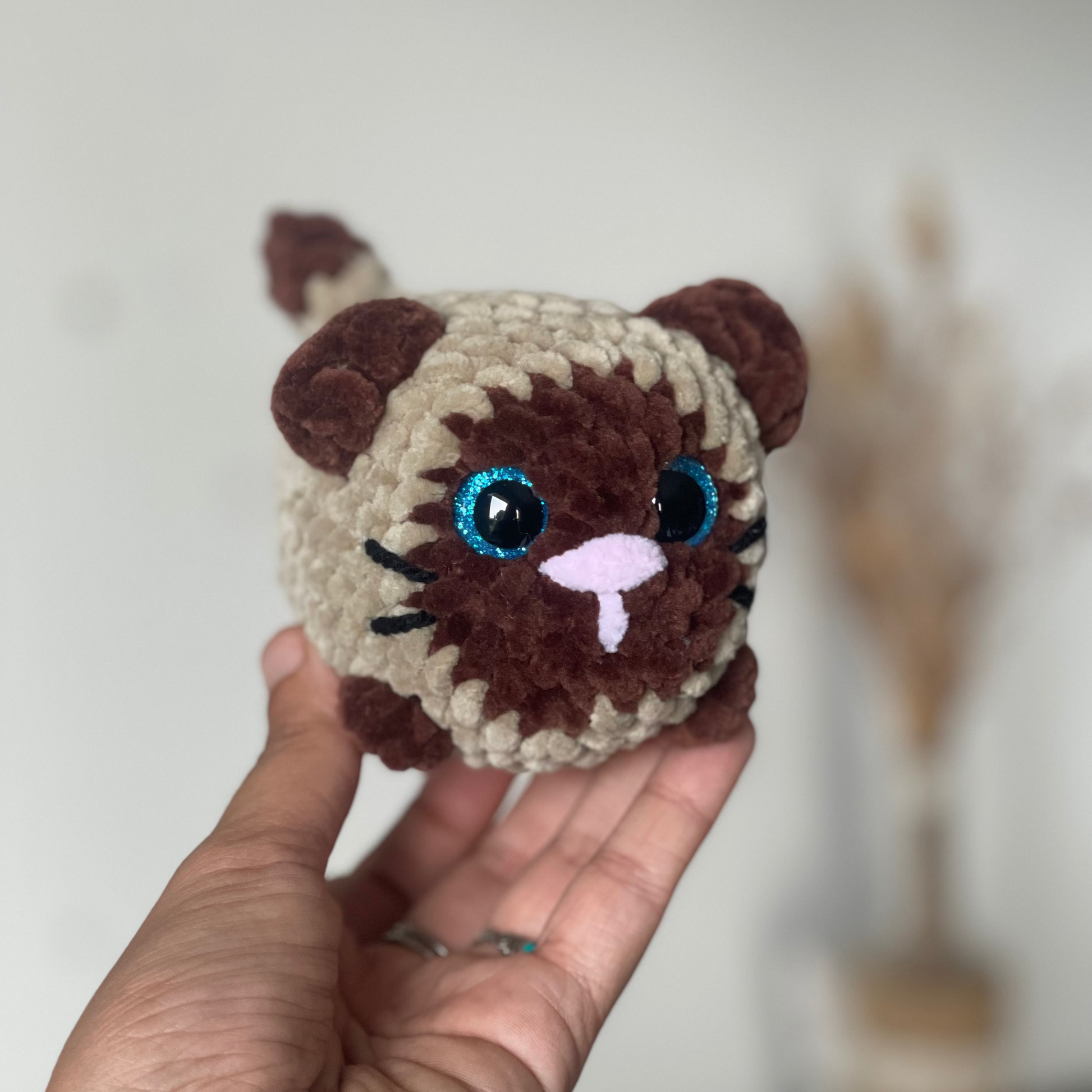 Peluche au crochet - Chat siamois - Personnalisable selon vos envies 