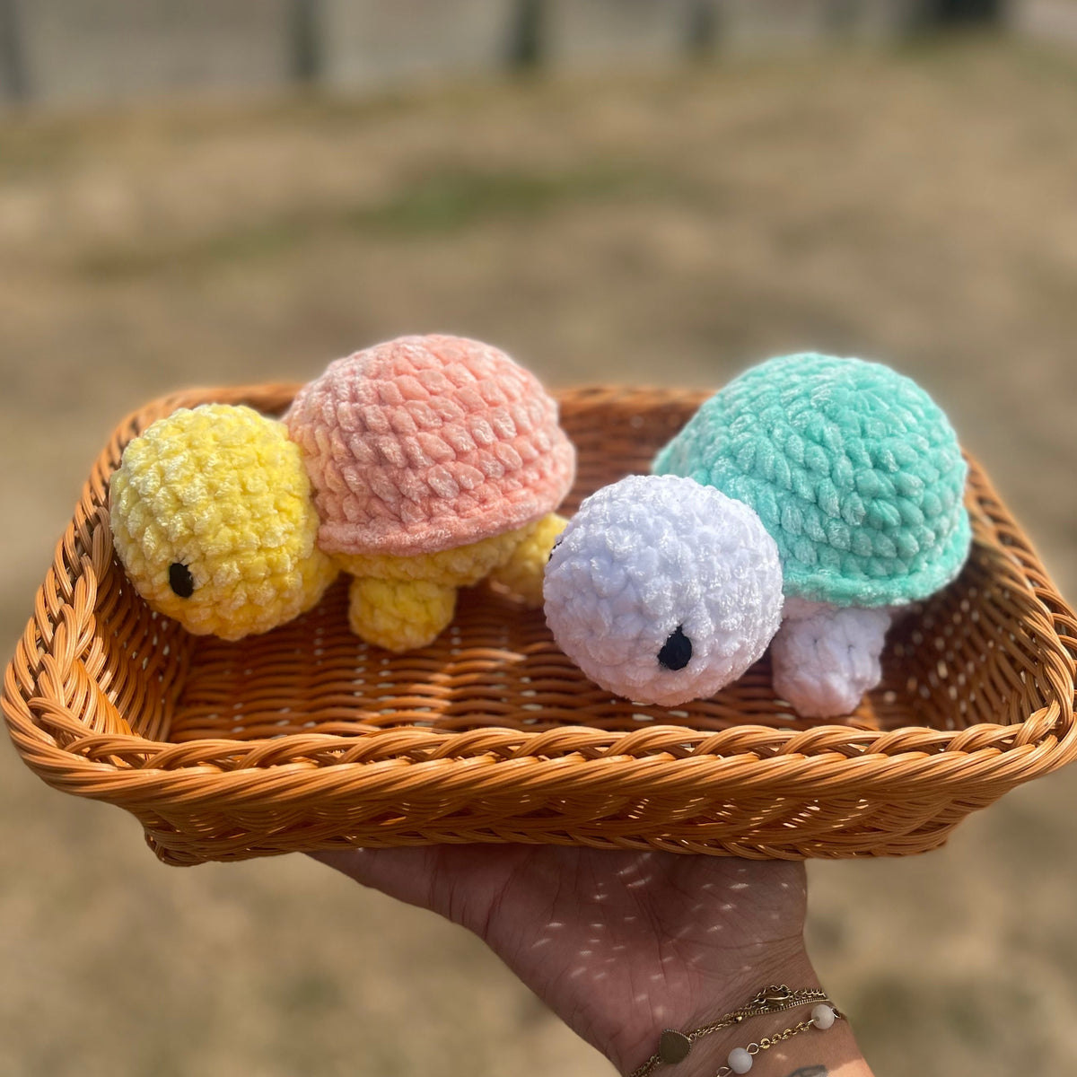 Peluche tortue au crochet personnalisable – différentes couleurs au choix