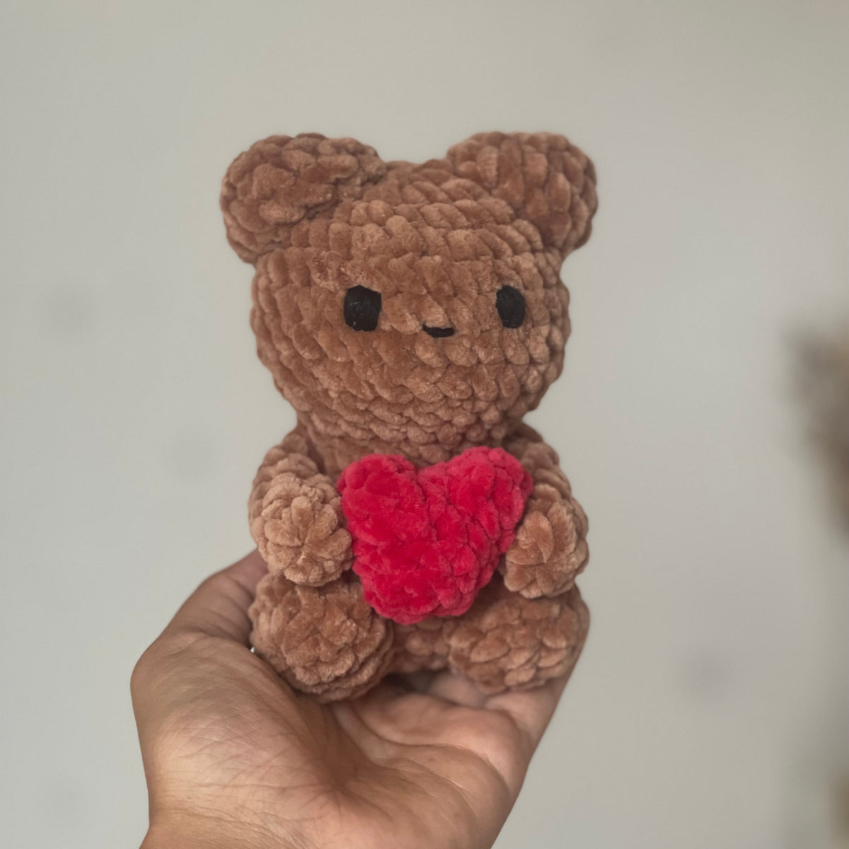 Peluche ourson au crochet fait à la main 
